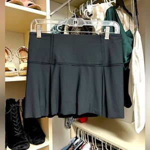 Lululemon black tennis skirt